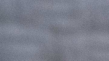 Mujer de Texas es sentenciada tras intentar pasar arsenal con rifles de asalto ocultos en su auto a México