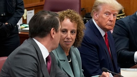 El 4 de abril del 2023, Trump escuchó las acusaciones en su contra en la corte de Manhattan.