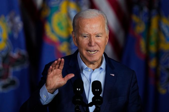 Biden habla de los beneficios de su propuesta para los trabajadores, la economía y los impuestos en Scranton, Pensilvania.