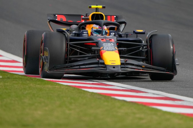 El mexicano Sergio "Checo" Pérez todavía no ha podido ganar su primera carrera de la temporada 2024 pero ha dejado muy buenas sensaciones con sus actuaciones.