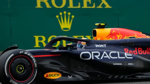 El mexicano Sergio "Checo" Pérez todavía no ha definido su futuro con la escudería Red Bull con la que termina contrato al final de esta temporada.