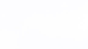 Estudiantes de la Universidad George Washington se reúnen en el campus durante una protesta pro-palestina por la guerra entre Israel y Hamás.