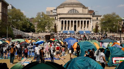 Estudiantes en EE.UU. mantienen protestas en contra de la guerra en Gaza pese a suspensiones y arrestos