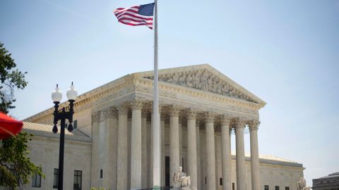 Corte Suprema se muestra escéptica a la inmunidad que solicitó Trump por el caso del asalto al Capitolio