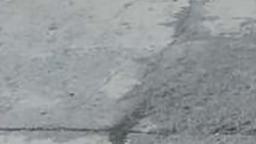 Abandonan en maleta a bebé