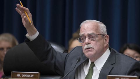 Gerry Connolly, representante por Virginia