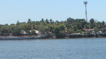 Marina en México da golpe al narco y decomisa casi 2 toneladas de cocaína en Michoacán