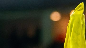 Diego Lainez no cayó en la provocación.