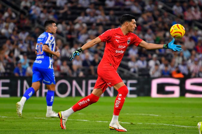 El guardameta argentino Esteban Andrada es el titular indiscutible de los Rayados de Monterrey en la presente temporada del fútbol mexicano.