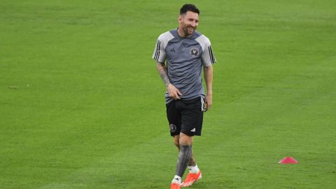 Lionel Messi durante la práctica en el Estadio BBVA de Monterrey.