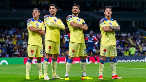 Ciudad de México, 9 de abril de 2024. Jugadores del América en festejo de gol, durante el partido de vuelta de los Cuartos de Final de la Champions Cup de la CONCACAF 2024, entre las Águilas del América y el New England Revolution, celebrado en el estadio Azteca. Foto: Imago7 / Diego Padilla