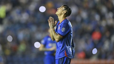 Uriel Antuna, goleador de Cruz Azul, se fue en blanco contra Atlas.