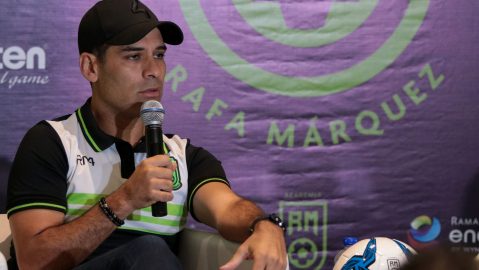 Rafael Márquez renovó su contrato para seguir al frente del FC Barcelona B durante la próxima temporada.