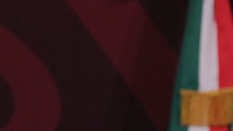 AMLO califica de "montaje" de la oposición que encapuchados pararan vehículo de la candidata Claudia Sheinbaum