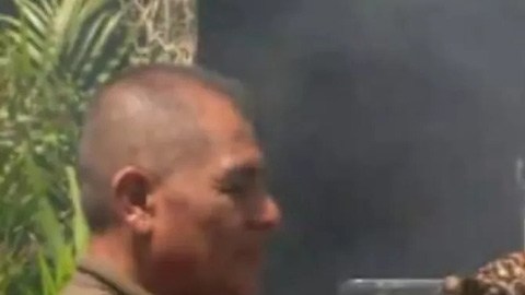 Sacrificio se una gallina en el Senado de México