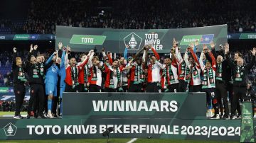 Feyenoord se coronó este domingo en la Copa de Holanda.