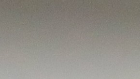 La Embajada de México en Quito, Ecuador, continuaba custodiada por policías el sábado.