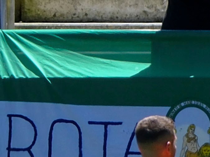 Los jugadores del Mallorca celebran el gol del delantero kosovar Vedat Muriqui durante el partido de LaLiga de la jornada 33 disputado este domingo en el estadio Nuevo Mirandilla de Cádiz.