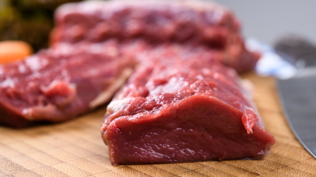 Photo: laopinion.com Retiran casi de 30,000 libras de carne cruda por no cumplir con la inspección de importación