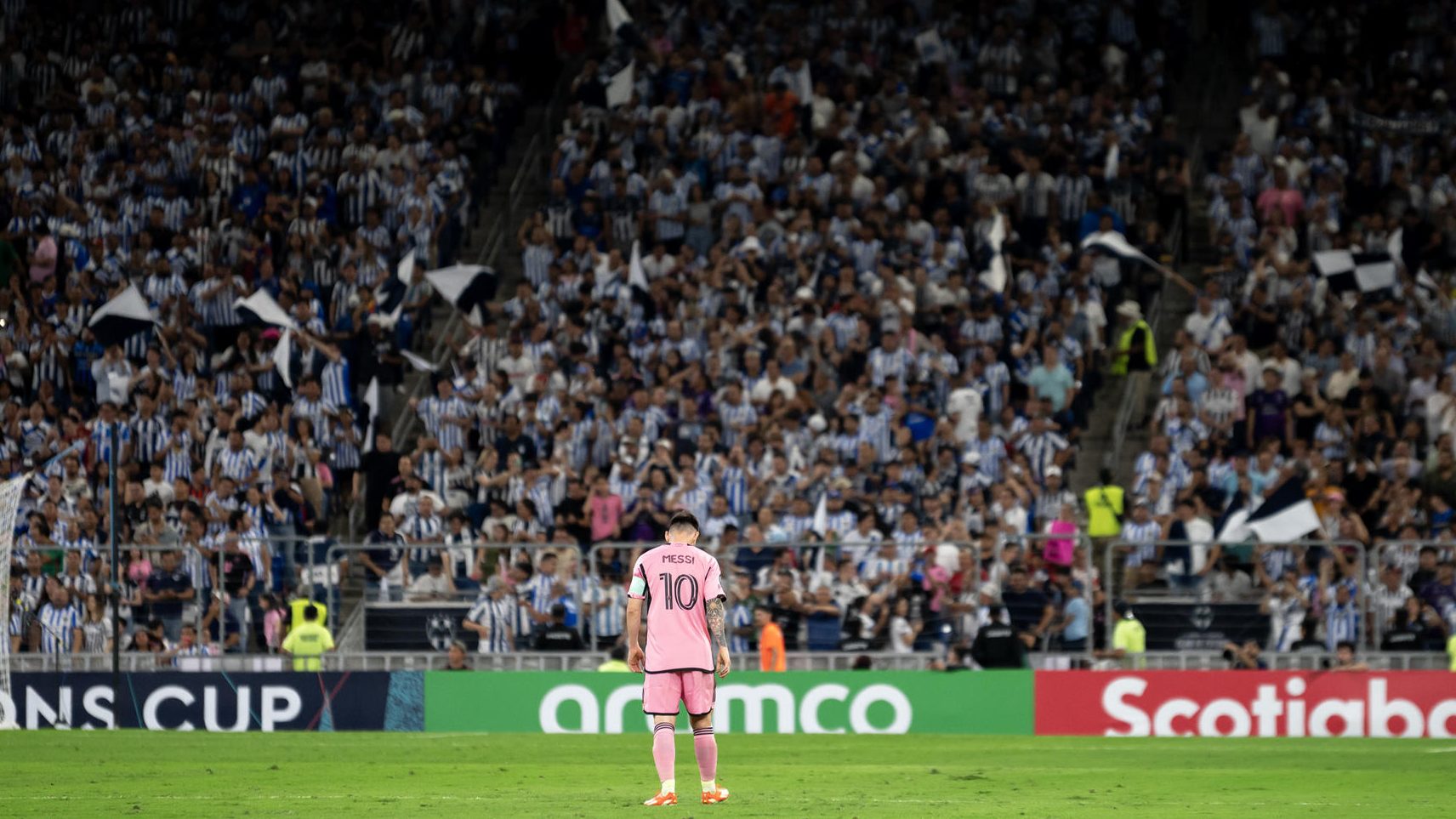 “abuchear A Messi Es Abuchear Al Fútbol” Luis García Criticó La Actitud De Los Aficionados