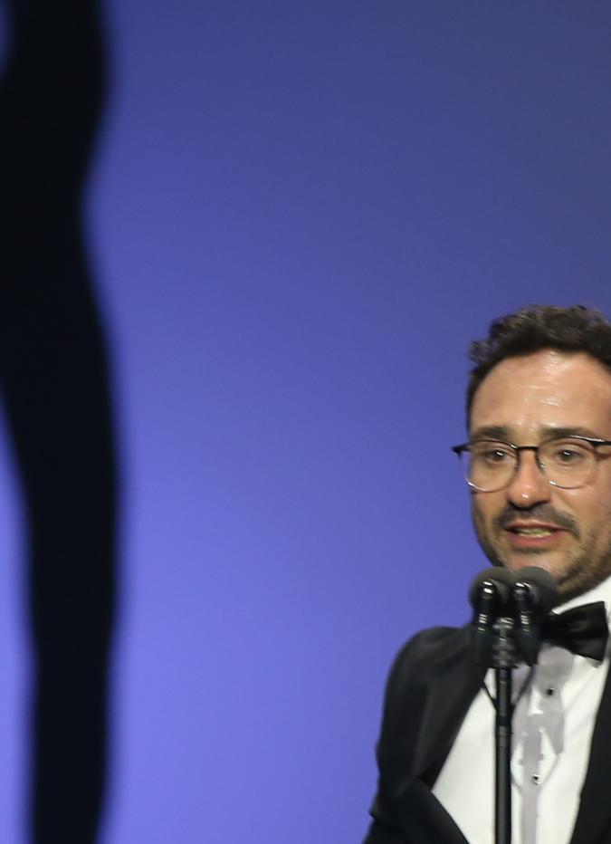 Juan Antonio Bayona al momento de recoger el premio a Mejor Dirección.