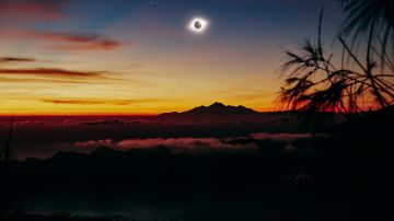 El eclipse total de sol de abril llega con un mensaje espiritual.