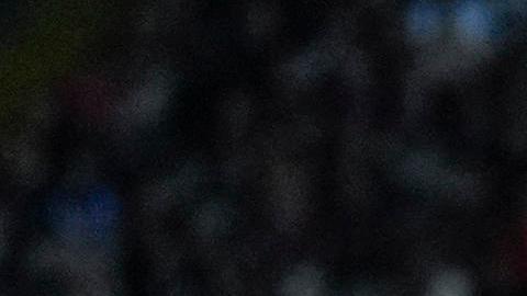 BARCELONA, 16/04/2024.- El defensa portugués del FC Barcelona João Cancelo (d) disputa un balón ante el delantero francés del PSG Ousmane Dembélé, durante el encuentro correspondiente a la vuelta de los cuartos de final de la Liga de Campeones que FC Barcelona y PSG disputan hoy martes en el Olímpico Lluis Company, en Barcelona. EFE/Siu Wu