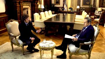 El presidente Javier Milei durante su entrevista con Andrés Oppenheimer de CNN en español./Cortesía CNN