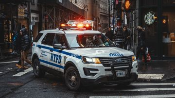 Arrestan a un hombre acusado de golpear a siete mujeres al azar en la ciudad de Nueva York
