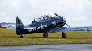 Un avión de la Segunda Guerra Mundial con dos personas a bordo se estrelló en Alaska