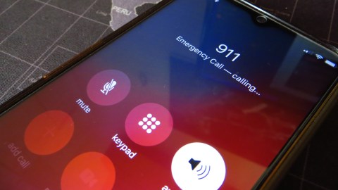 Restablecen servicio 911 luego de que millones se quedaran sin poder comunicarse con las autoridades