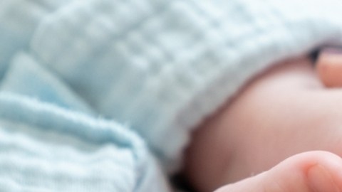 Natalidad en EE.UU. cayó el año pasado y disminuye el repunte generado con la pandemia de Covid-19