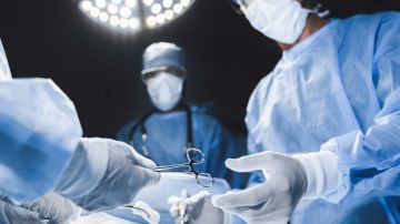 Hospital de Houston suspende trasplantes de hígado y riñó: por qué