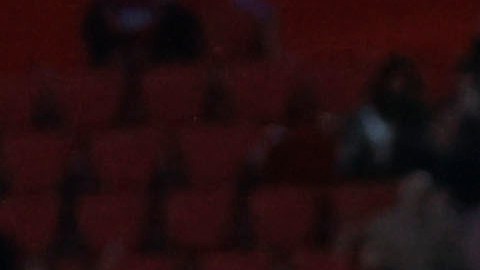 El defensor del Mallorca, Pablo Maffeo, disputa el balón ante el mediocampista del Atlético de Madrid, Rodrigo Riquelme, durante el encuentro correspondiente a la jornada 34 de LaLiga disputado en el estadio de Son Moix.