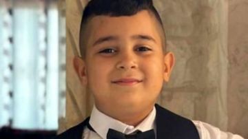 Adam, de 8 años, recibió un disparo en la cabeza cuando huía de vehículos blindados israelíes.