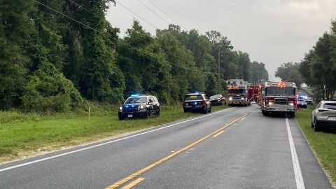 Autobús con trabajadores migrantes chocó en Florida: 8 muertos y 40 heridos, entre ellos mexicanos