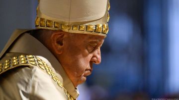 Papa pide rezar "por la paz" en "tiempo de guerra mundial"