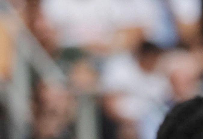 El mediocampista estadounidense del AC Milan, Christian Pulisic, se lamenta luego del empate conseguido este domingo ante el Génova.