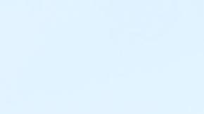 Charles Leclerc celebrando con los miembros del equipo Ferrari su conquista en el Gran Premio de Mónaco.