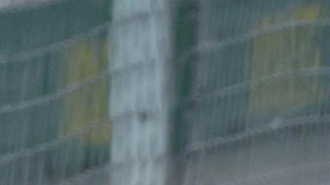 El mexicano Sergio "Checo" Pérez en el arranque del Gran Premio de Miami junto a su compañero de equipo, el neerlandés Max Verstappen.