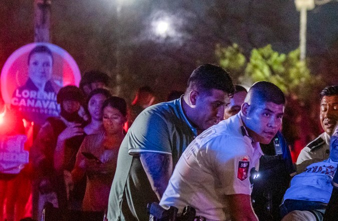 AMLO envía condolencias a los familiares de los 9 fallecidos tras el colapso de escenario en evento político