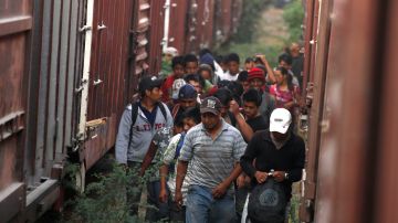 Abandonados en otro país, los migrantes varados en México