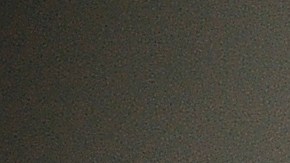 El agente argentino Horacio Gaggioli, quien participó en la negociación entre la familia Messi y el FC Barcelona, mostrando la servilleta firmada que se terminó vendiendo en casi un millón de dólares.