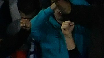 La afición del Deportivo La Coruña llenó las gradas de Riazor en donde se dieron cita más de 30,000 fanáticos para presenciar la victoria del cuadro gallego.