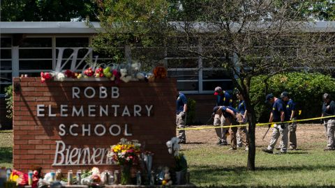 La ciudad de Uvalde pagará $2 millones de dólares a familiares de las víctimas del tiroteo escolar