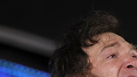 Milei califica de "disparate" y “payasada” la decisión de Pedro Sánchez de retirar a embajadora de Argentina