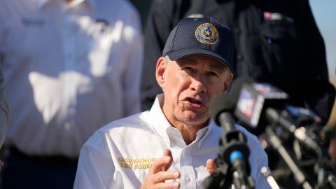El gobernador de Texas, Greg Abbott, indultó a Daniel Perry, sargento del ejército condenado por asesinar a un manifestante