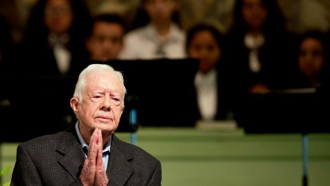 El expresidente Jimmy Carter está bajo cuidados paliativos en su hogar.