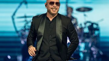 Pitbull sobre la inclusión de una de sus canciones en Bridgerton: “La música es el lenguaje internacional”