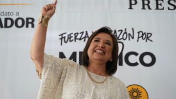 Candidata presidencial acusa al Gobierno mexicano de "financiar una dictadura" por pagar médicos cubanos